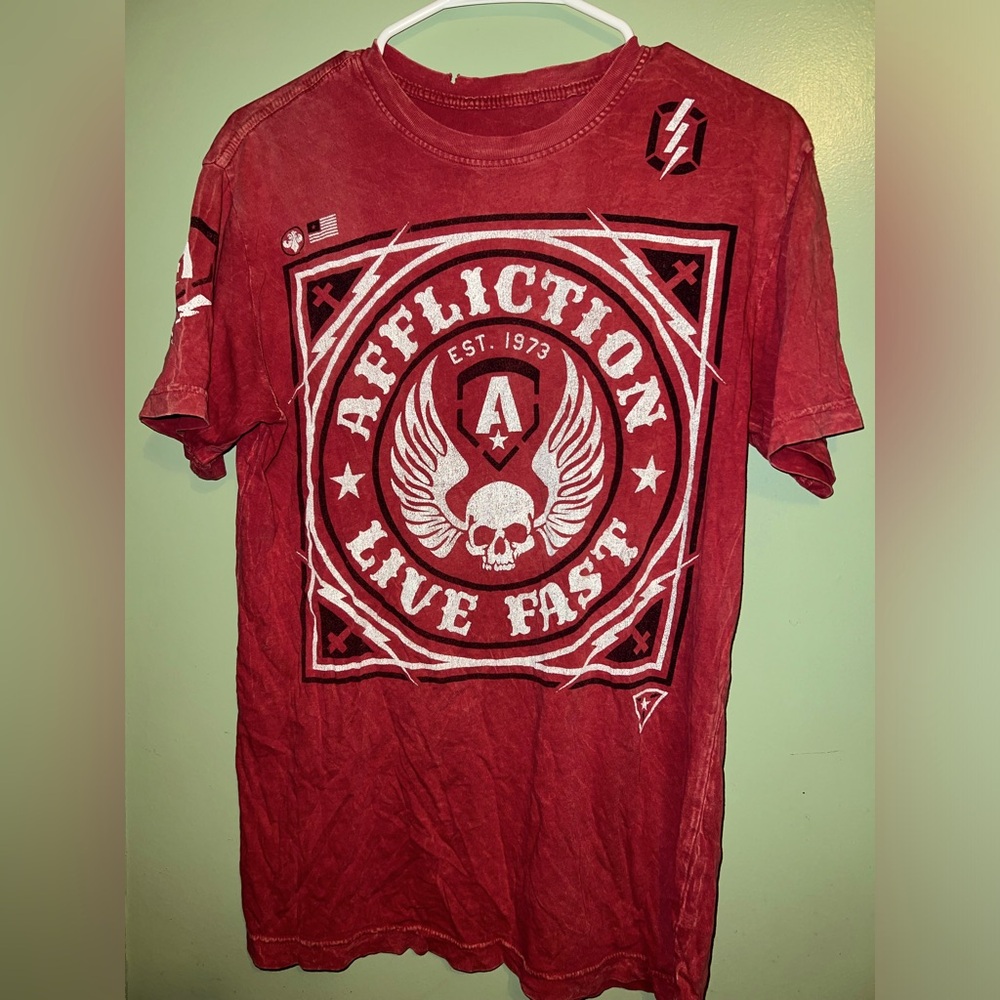 Men’s affliction shirt